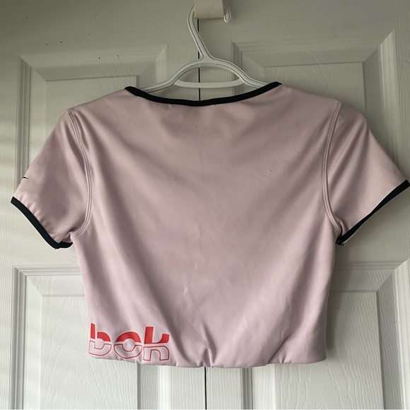 Reebok crop top - Picture 2 of 3